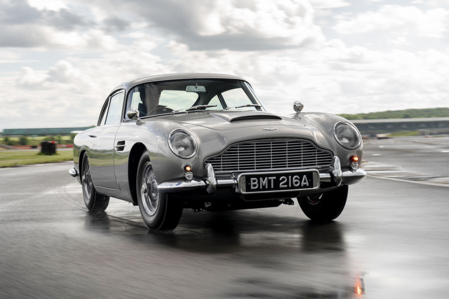  Aston Martin DB5 Goldfinger Continuation 2020 года  (фото 11 из 40)
